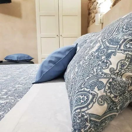 Essentia Rooms- Ortigia Holidays *
