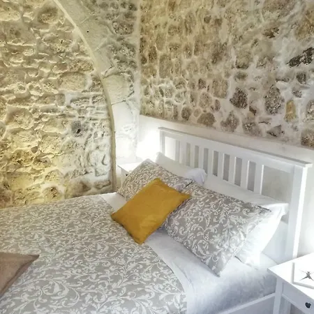 Essentia Rooms- Ortigia Holidays Syracuse