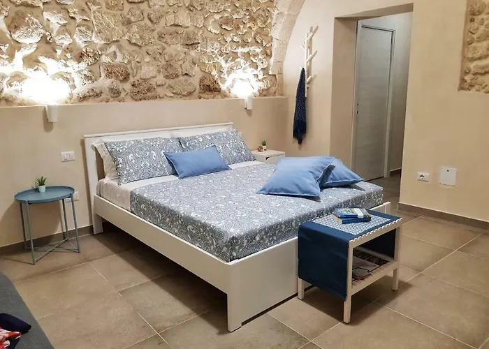 Essentia Rooms- Ortigia Holidays *