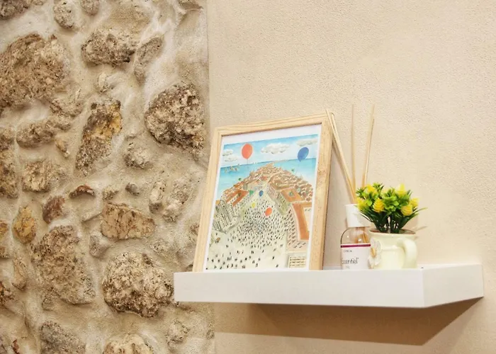 Essentia Rooms- Ortigia Holidays * Syracuse
