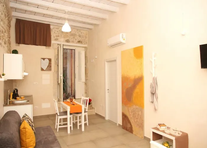 Essentia Rooms- Ortigia Holidays